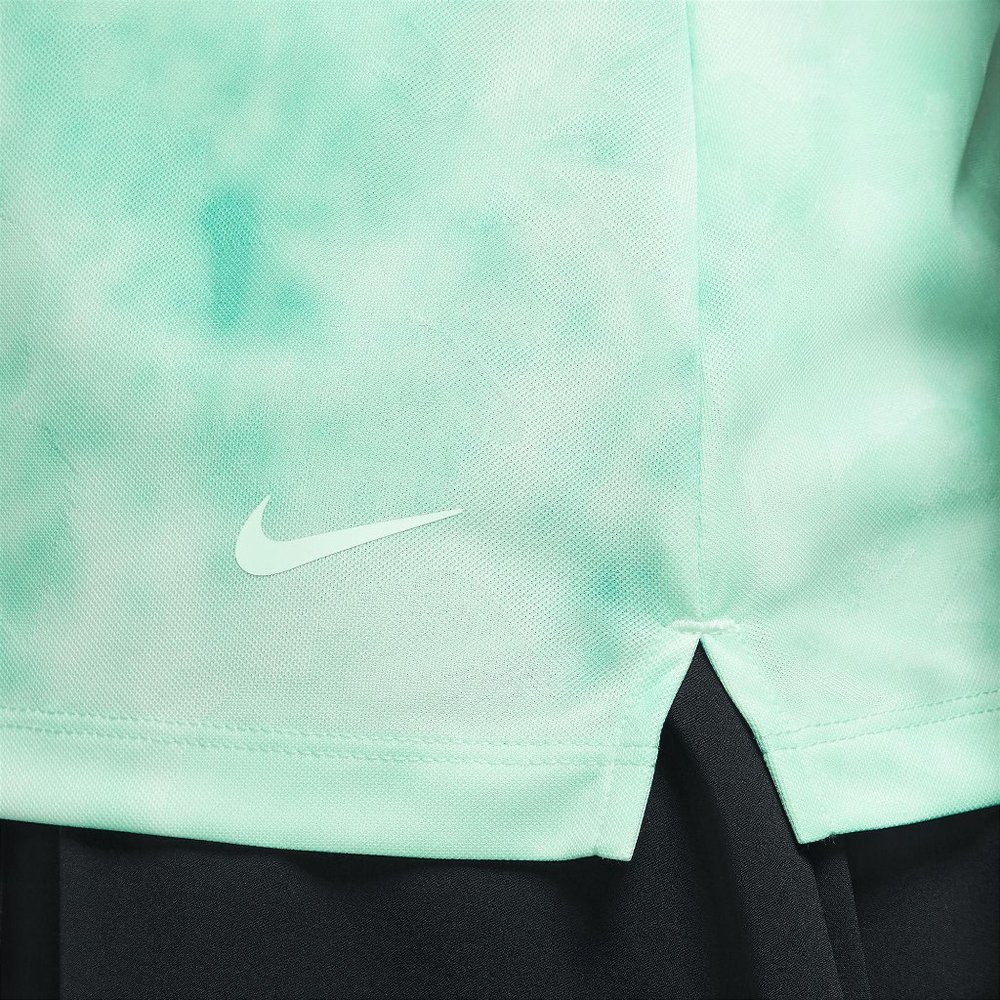 NWT Nike Women's Dri-FIT Victory Golf Polo - Picture 3 of 3